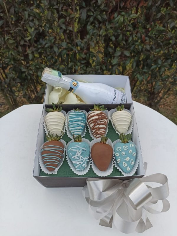Caja de vino y fresas con chocolate R17