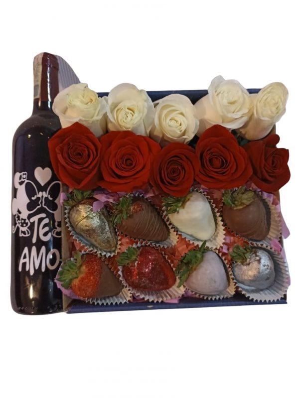 Caja de 10 rosas, fresas achocolatadas y vino personalizado R56